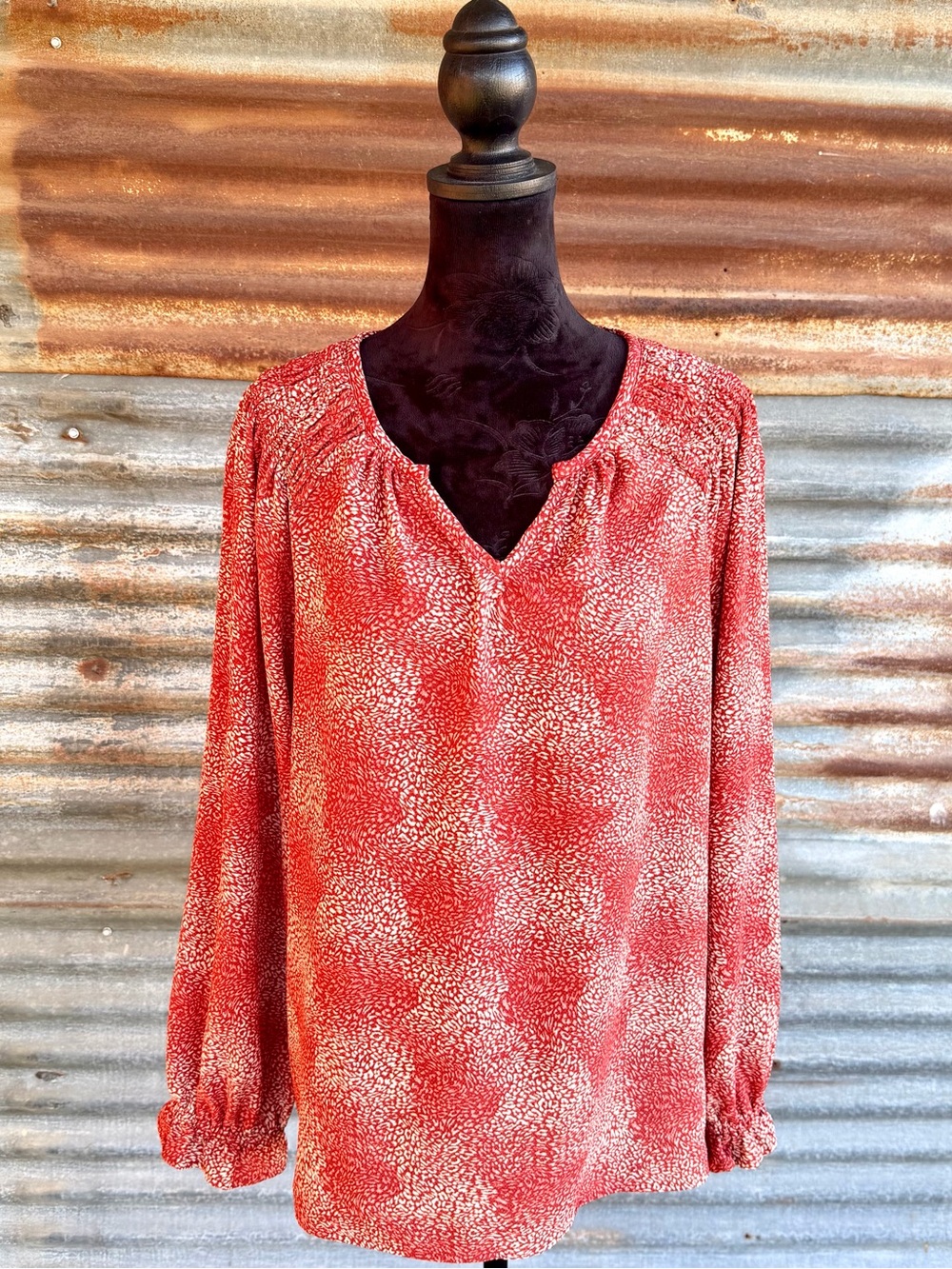 Jessica Simpson Rust Orange Patterned Long Sleeve V-Neck Blouse